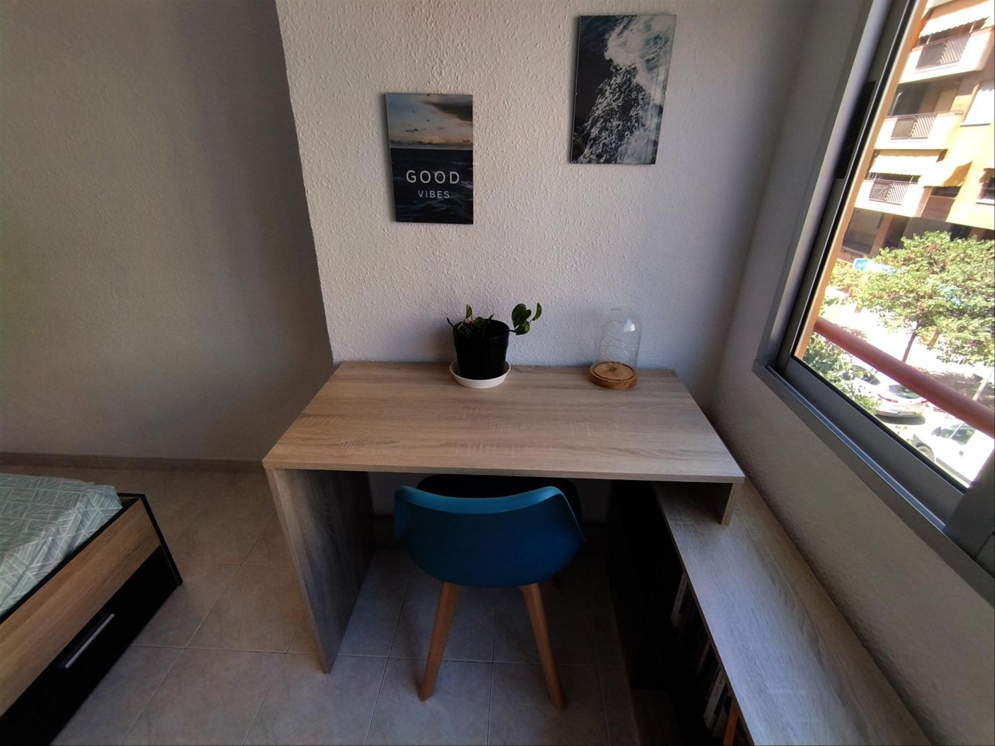Habitaciones En Apartamento Compartido W Host Alicante Luaran gambar