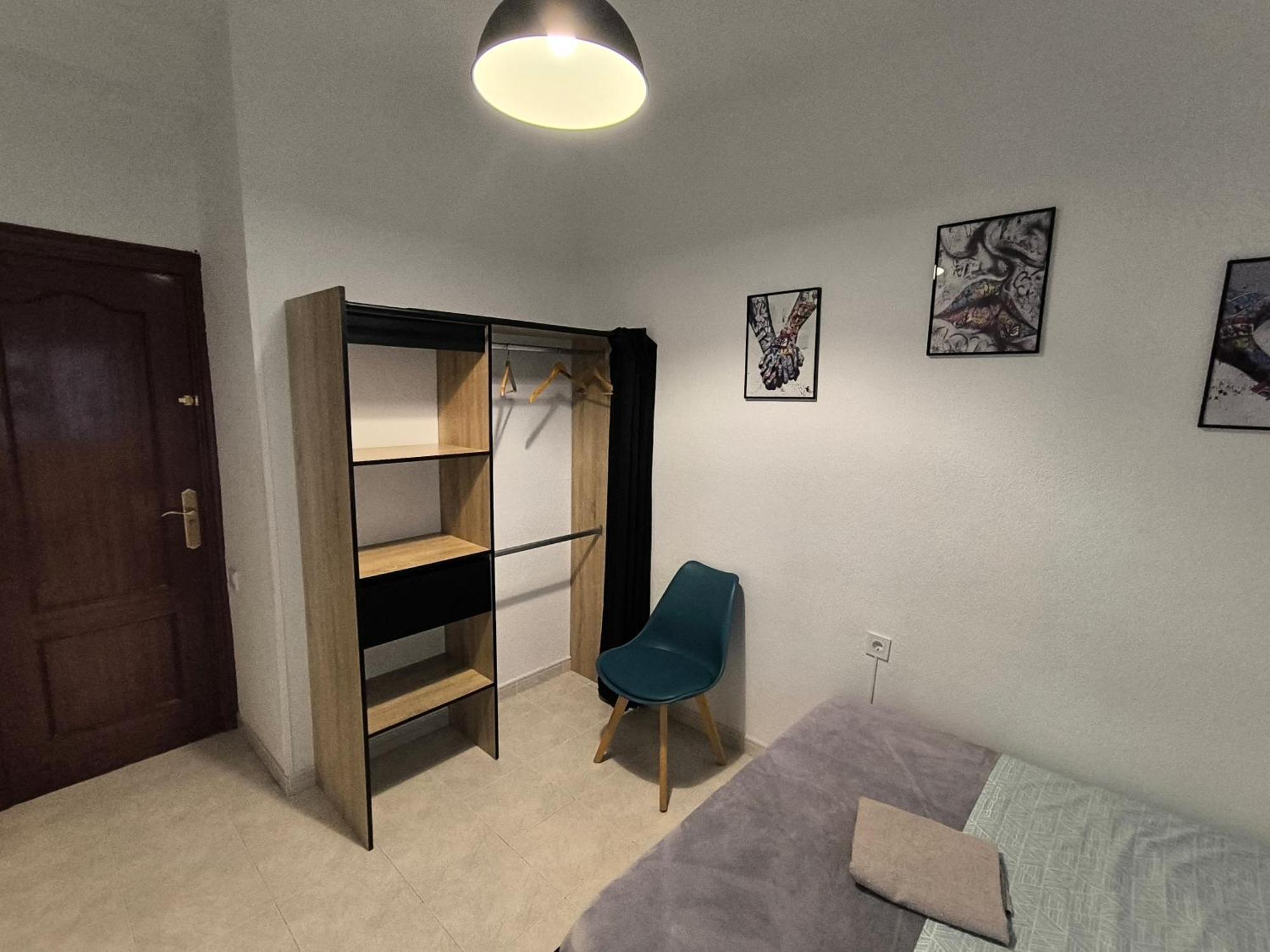 Habitaciones En Apartamento Compartido W Host Alicante Luaran gambar
